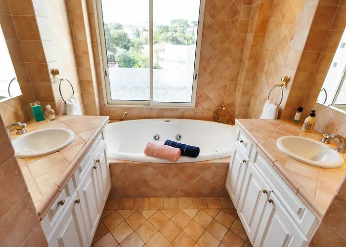 Apartment Rooftop Vue