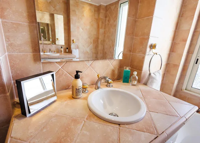 Rooftop Vue * Antibes