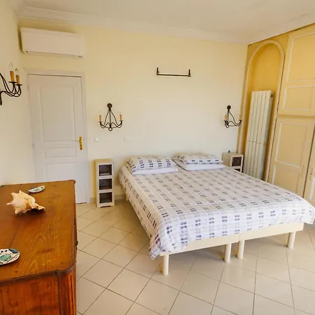 Rooftop Vue Apartman