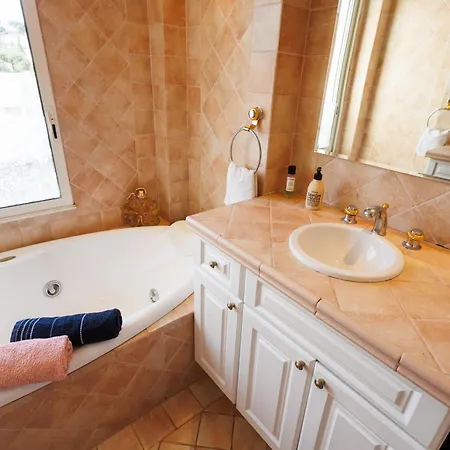 Rooftop Vue Apartman *